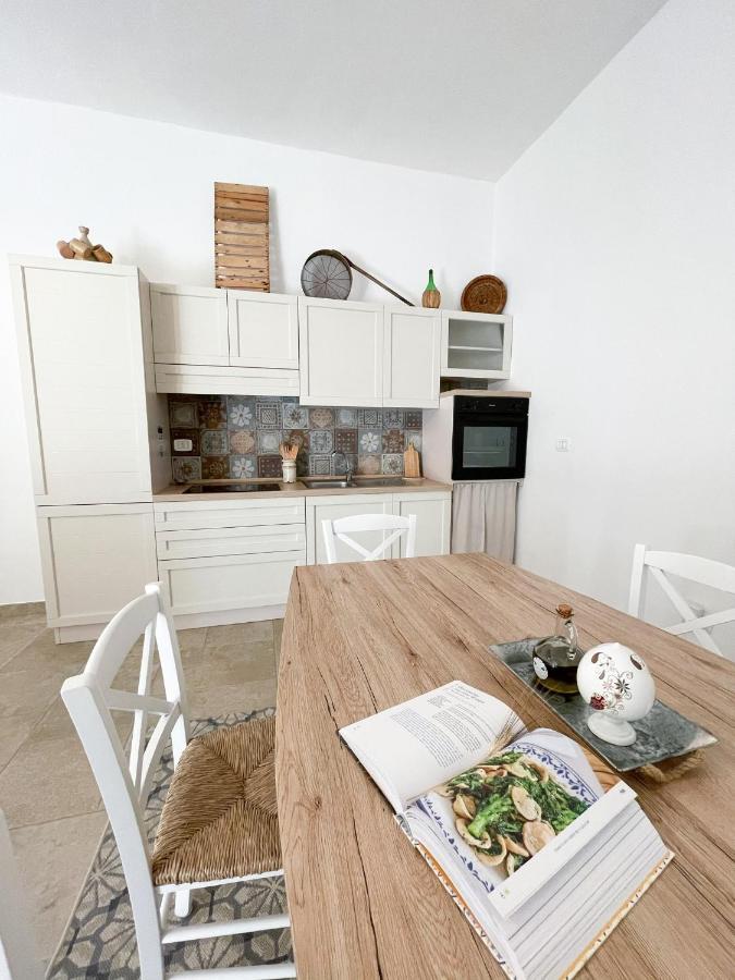 מלון מונופולי Trullo San Vincenzo Con Piscina מראה חיצוני תמונה