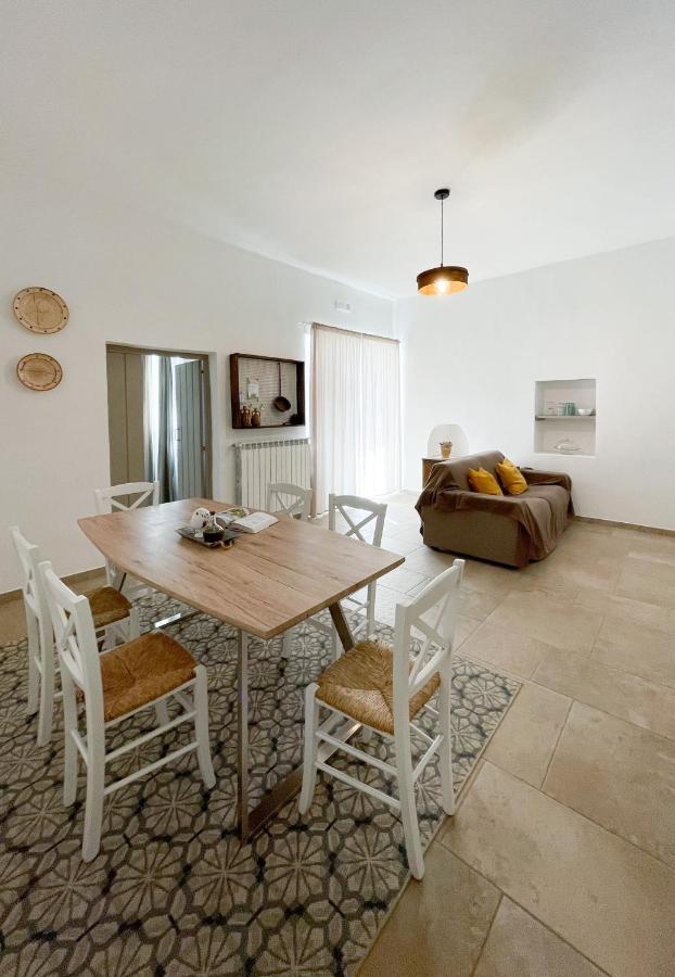 מלון מונופולי Trullo San Vincenzo Con Piscina מראה חיצוני תמונה